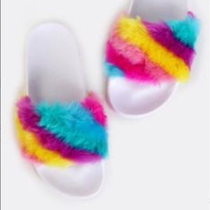 Fuzzy Slides